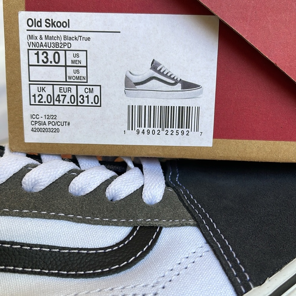 Vans Men’s Old Skool
(Mix & Match) Black/True White 
VN0A4U3B2PD
Sneakers - Picture 16 of 16